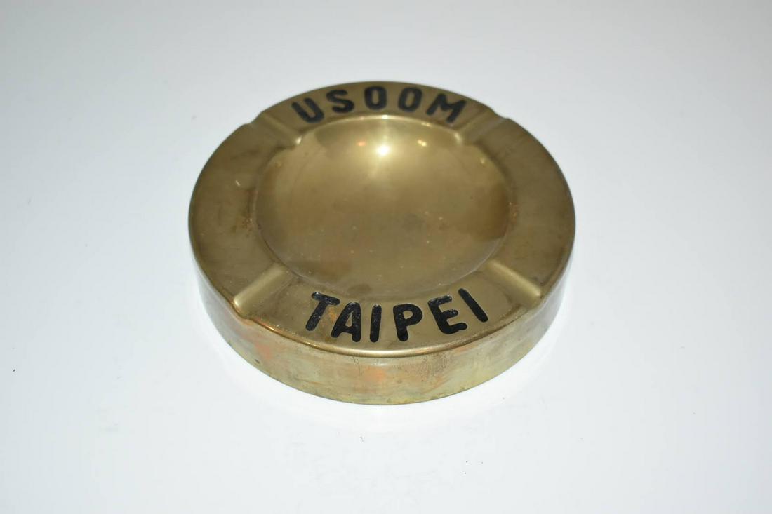 Vintage Taipei Brass Ashtray USOOM: Vintage Taipei Brass Ashtray USOOM Please view all photos as they are part of the description and condition of this Item, Feel free to contact me with questions or picture requests! Used Item AS IS
