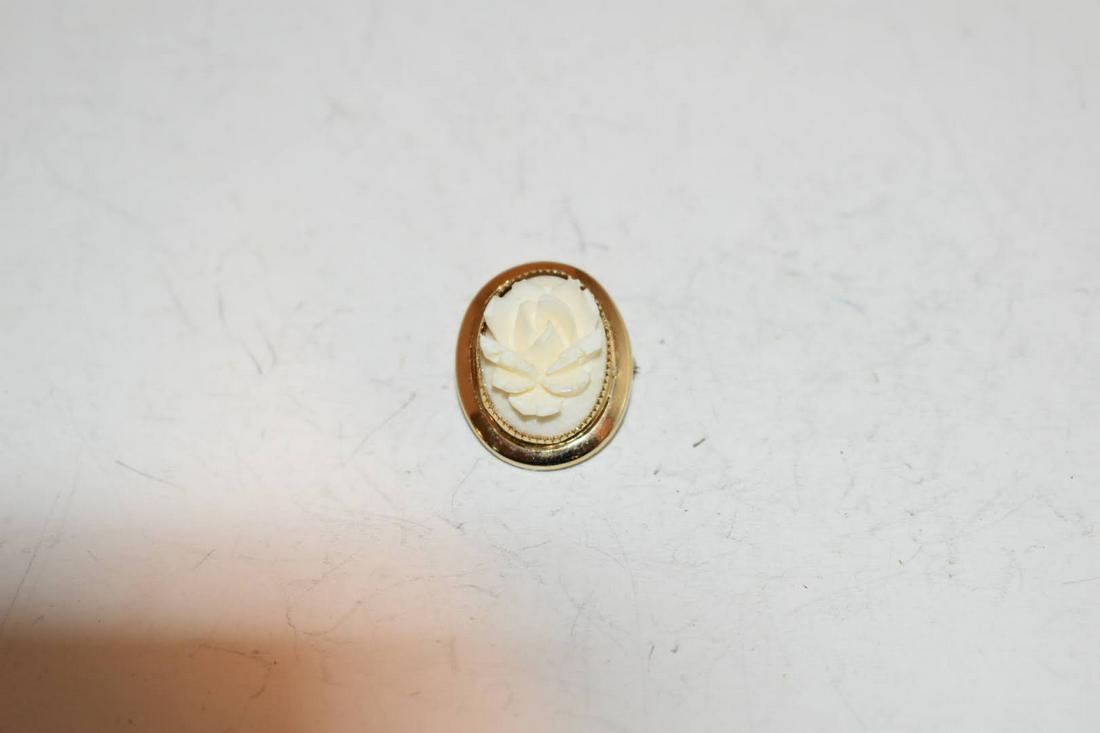 Vintage Catamore 12 k.g.f. flower Brooch (1 of 3)