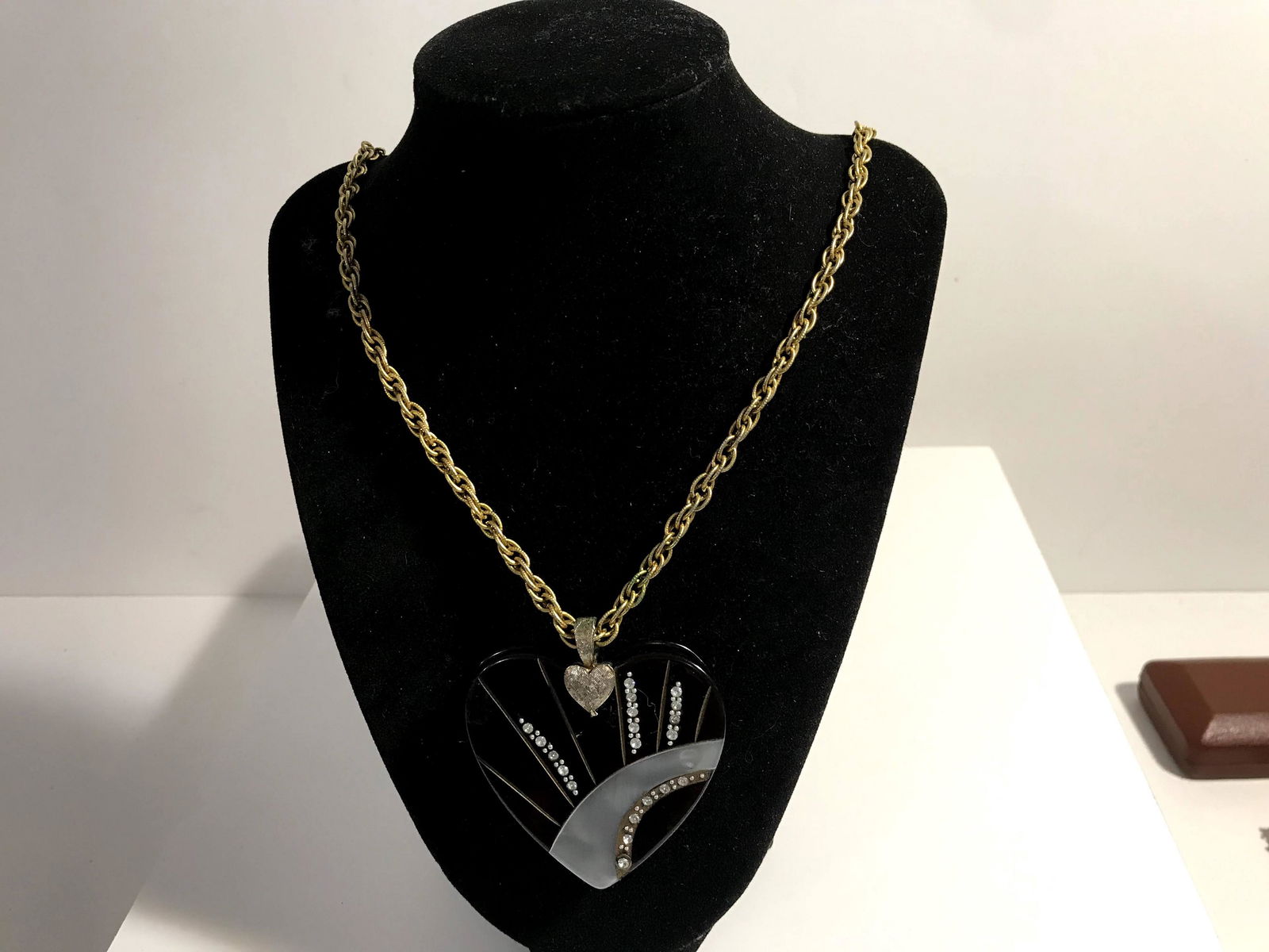 Vintage Mother Of Pearl Rhinestone Necklace Pendant 28" (1 of 5)