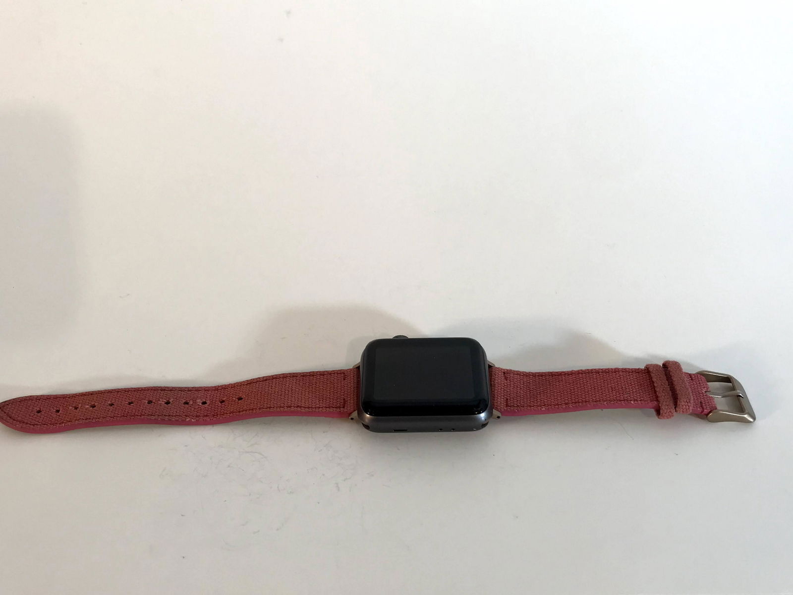 Apple Watch Series 3 42mm with Pink Band Works Great!!! (1 of 5)