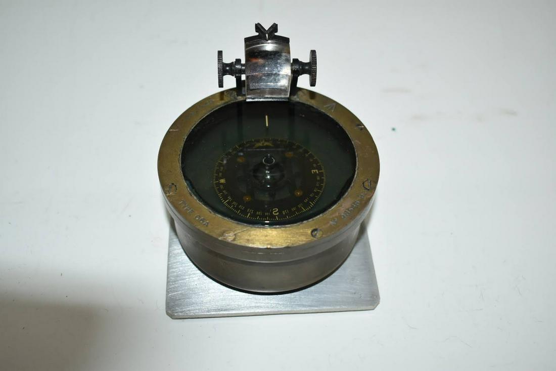 Vintage WW2 W11 06A hand compass British Nice (1 of 7)