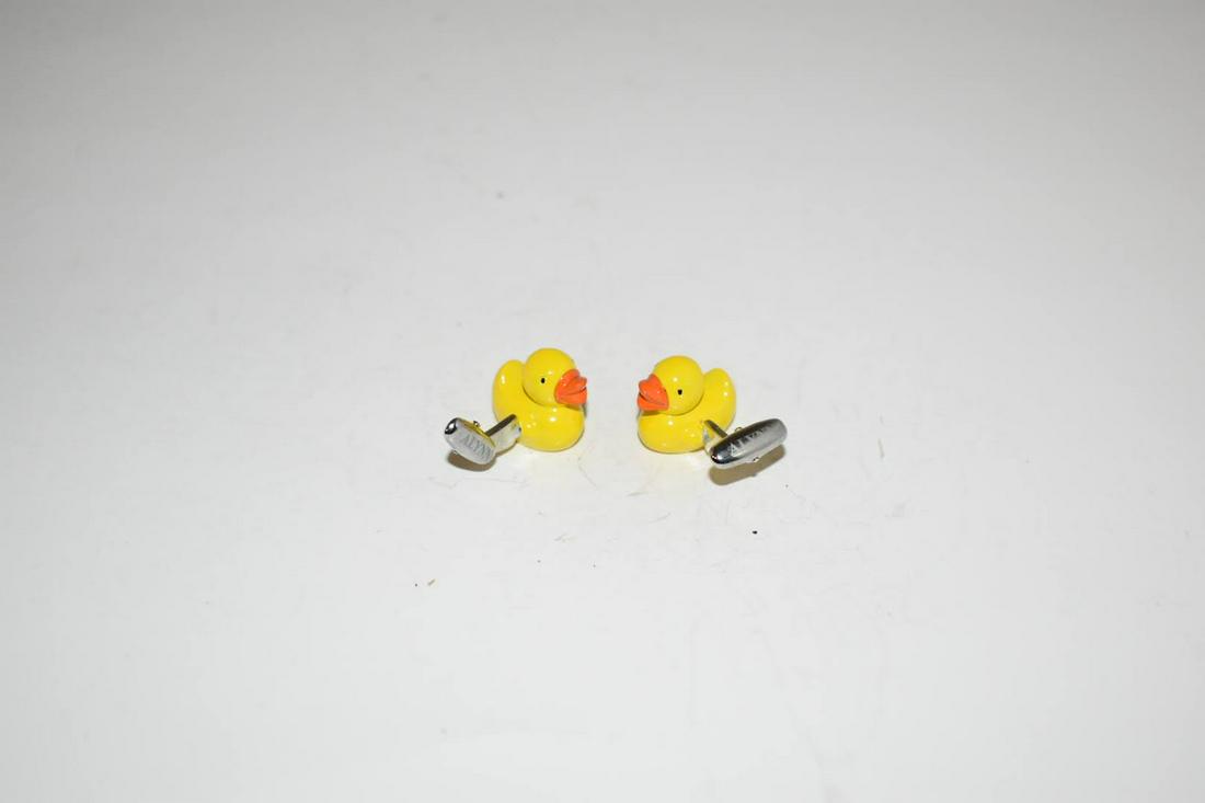Vintage Alynn Yellow Duck Chick Cufflinks (1 of 3)