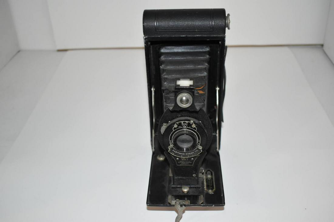 Antique Kodak No 3A Brownie Folding Camera B (1 of 4)
