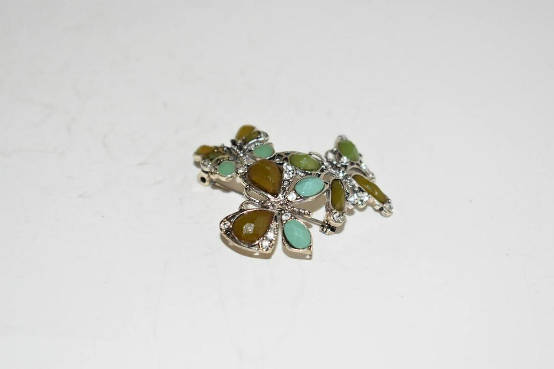 Vintage Monet Butterfly Brooch: Vintage Monet Butterfly Brooch Please view all photos as they are part of the description and condition of this Item, Feel free to contact me with questions or picture requests! Used Item AS IS