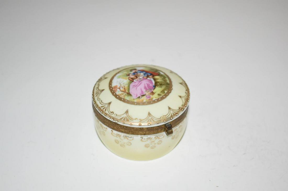 Victorian Decor Chatelaine Porcelain Gold an Pink: Victorian Decor Chatelaine Porcelain Gold an Pink Trinket Powder Box Please view all photos as they are part of the description and condition of this Item, Feel free to contact me with questions or pi