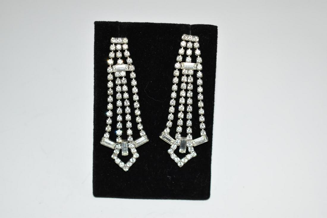 Vintage Elegant rhinestone Earrings (1 of 3)