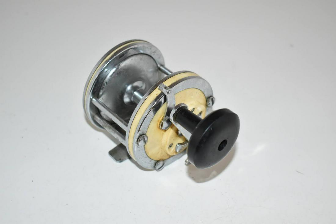 Vintage Garcia Mitchell 622 Salt Water Reel Nice!!!: Vintage Garcia Mitchell 622 Salt Water Reel Nice!!! Please view all photos as they are part of the description and condition of this Item, Feel free to contact me with questions or picture requests! U