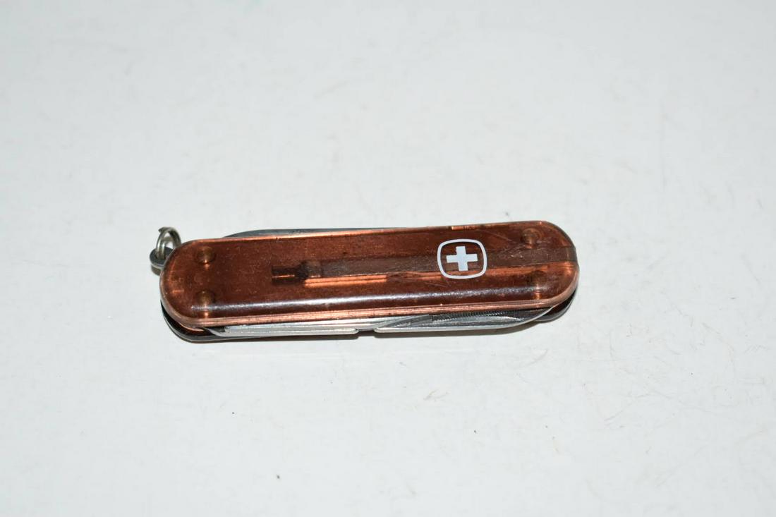 Vintage Wenger Pocket Knife: Vintage Wenger Pocket Knife Please view all photos as they are part of the description and condition of this Item, Feel free to contact me with questions or picture requests! Used Item AS IS