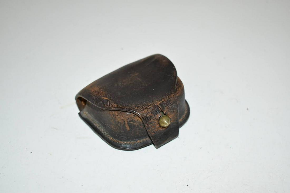ww2 Military Pouch Case: ww2 Military Pouch Case Please view all photos as they are part of the description and condition of this Item, Feel free to contact me with questions or picture requests! Used Item AS IS