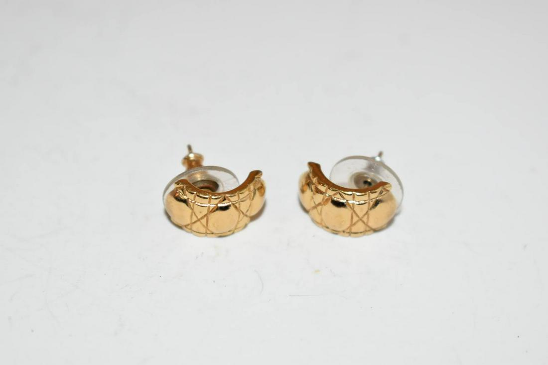 Vintage Chr Dior goldtone post Earrings (1 of 3)