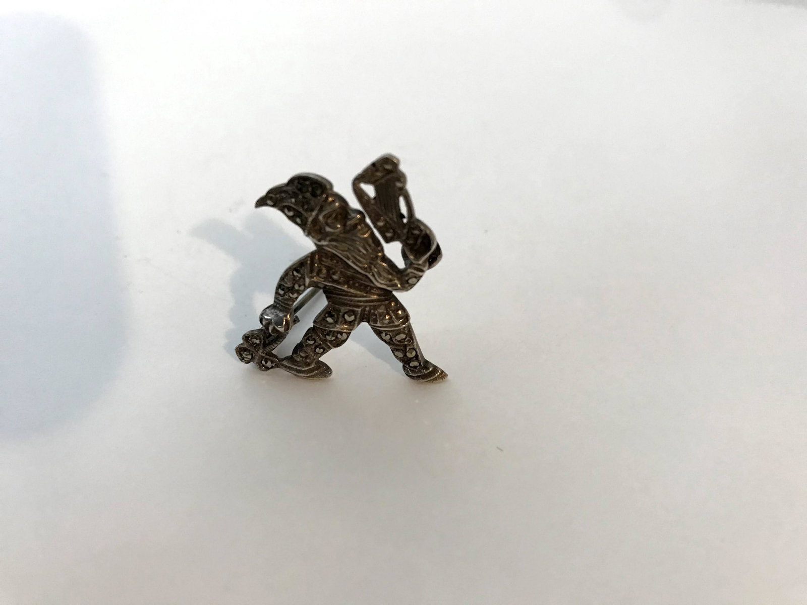 sterling silver marcasite man brooch pin 1 1/4": sterling silver marcasite man brooch pin 1 1/4" Please view all photos as they are part of the description and condition of this Item, Feel free to contact me with questions or picture requests!. Used