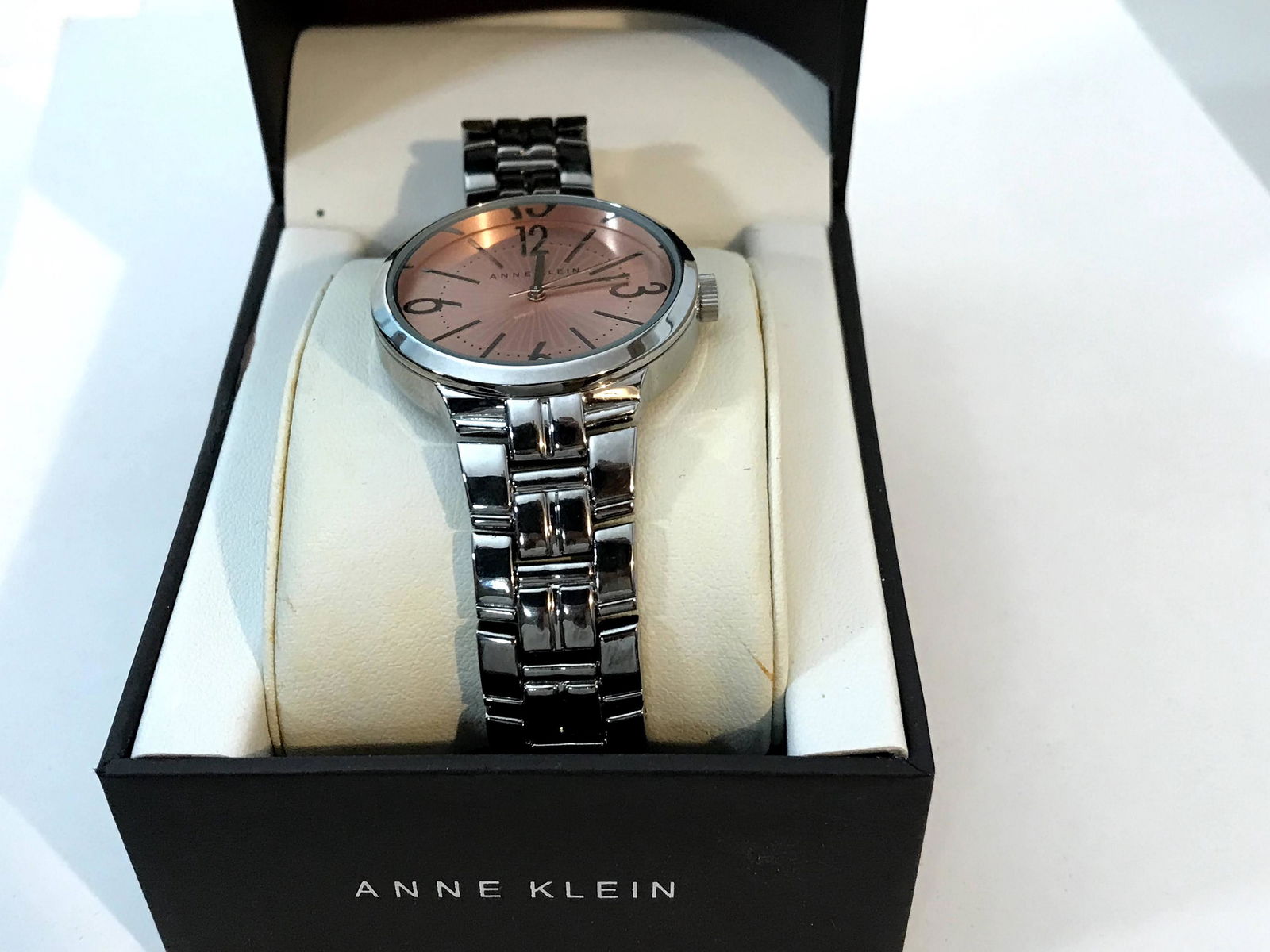 Anne Klein Wristwatch with Water Resistance: Anne Klein Wristwatch with Water Resistance New In Box Please view all photos as they are part of the description and condition of this Item, Feel free to contact me with questions or picture requests
