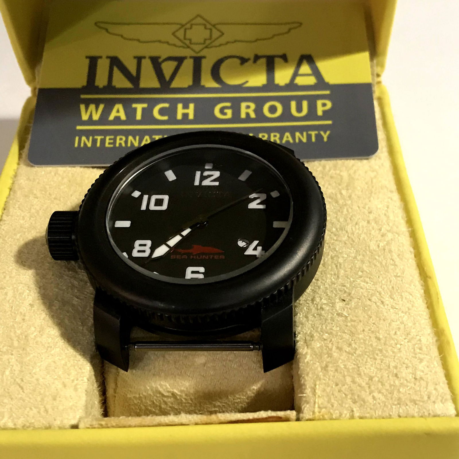 Invicta Men's Rare Sea Hunter Swiss Black Dial Watch: Invicta Men's Rare Sea Hunter Swiss Black Dial Watch 1547 Please view all photos as they are part of the description and condition of this Item, Feel free to contact me with questions or picture reque