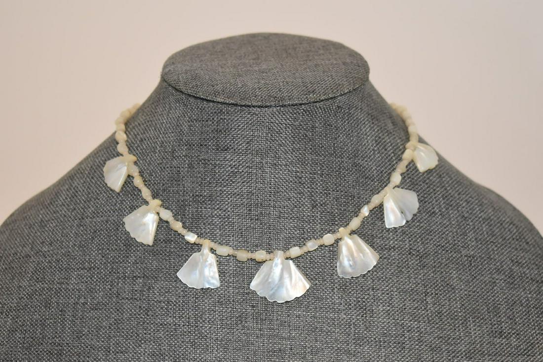 Vintage Mother of Pearl Shell Necklace 15" (1 of 4)