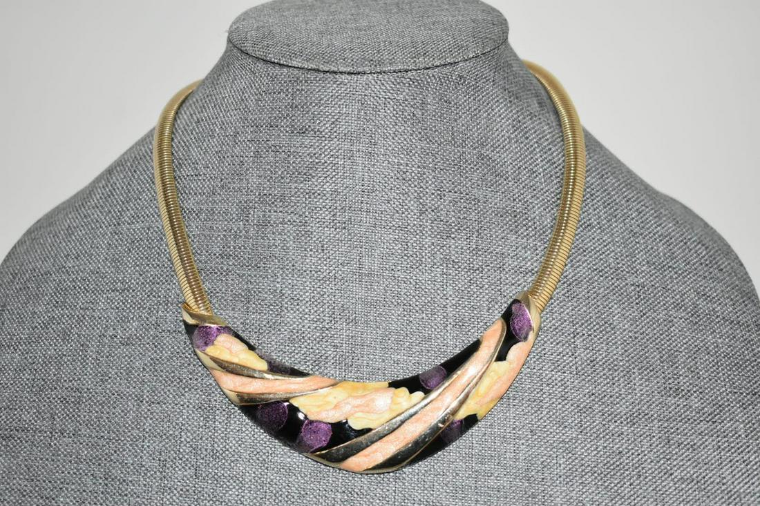 Vintage Goldtone Choker Enamel Necklace 11": Vintage Goldtone Choker Enamel Necklace 11" Please view all photos as they are part of the description and condition of this Item, Feel free to contact me with questions or picture requests! Used Item