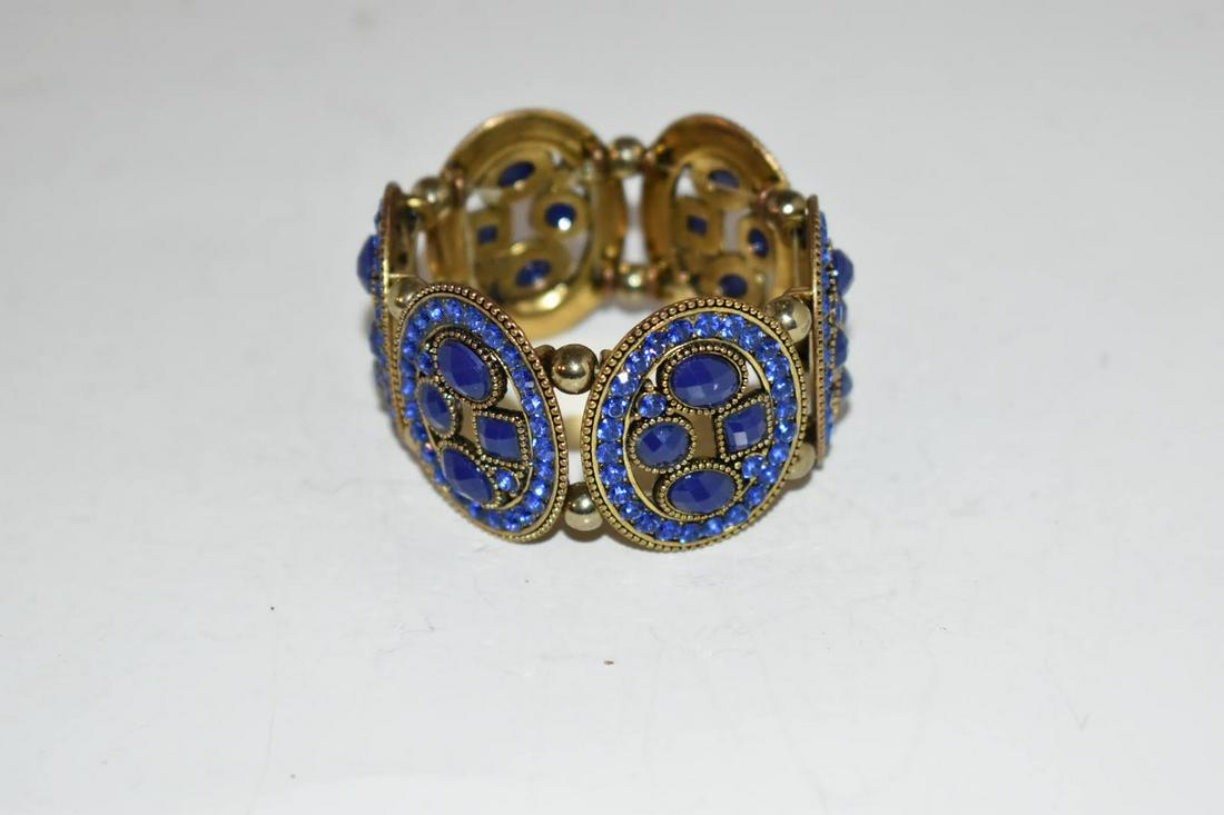 Vintage Stretch Blue Rhinestone Bracelet 2" (1 of 3)