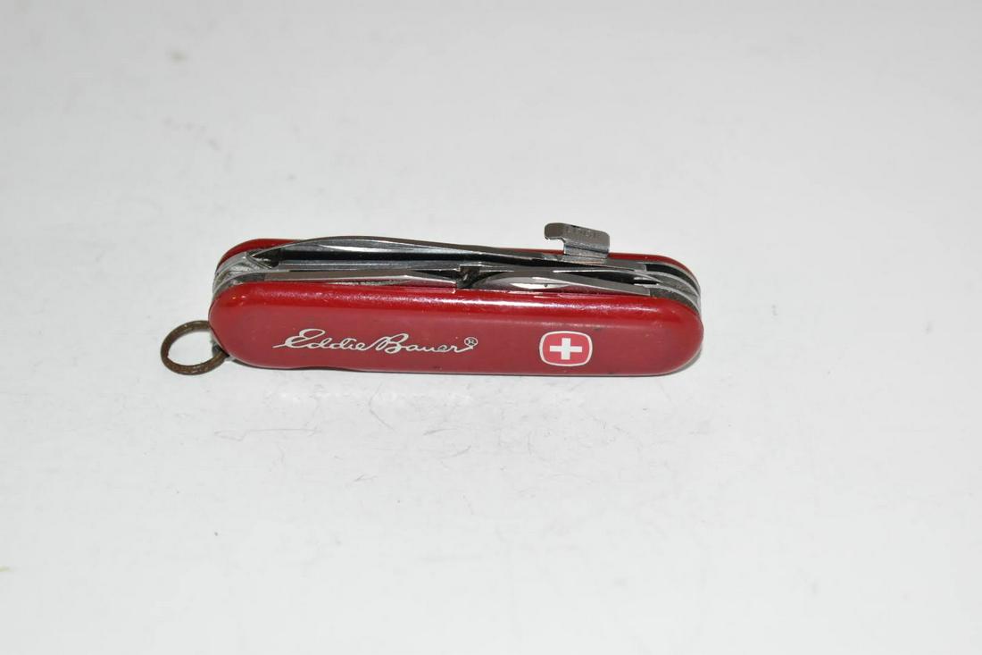 Vintage Eddie Bauer Pocket Knife Wenger: Vintage Eddie Bauer Pocket Knife Wenger Please view all photos as they are part of the description and condition of this Item, Feel free to contact me with questions or picture requests! Used Item AS