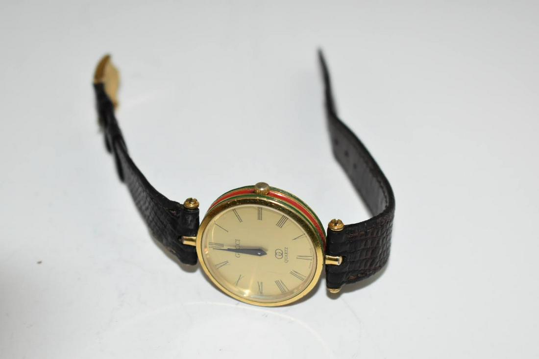OLD GUCCI Shelley Line Quartz Watch グッチ Gucci Shelly Line Gold Men's Vintage Watch Swiss Quartz