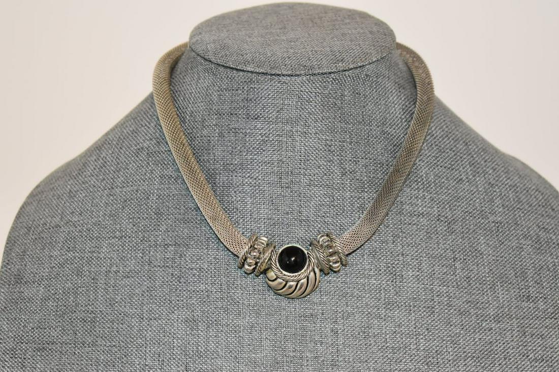 Vintage Silver Mesh Choker Pendant Necklace 12": Vintage Silver Mesh Choker Pendant Necklace 12" Please view all photos as they are part of the description and condition of this Item, Feel free to contact me with questions or picture requests! Used 