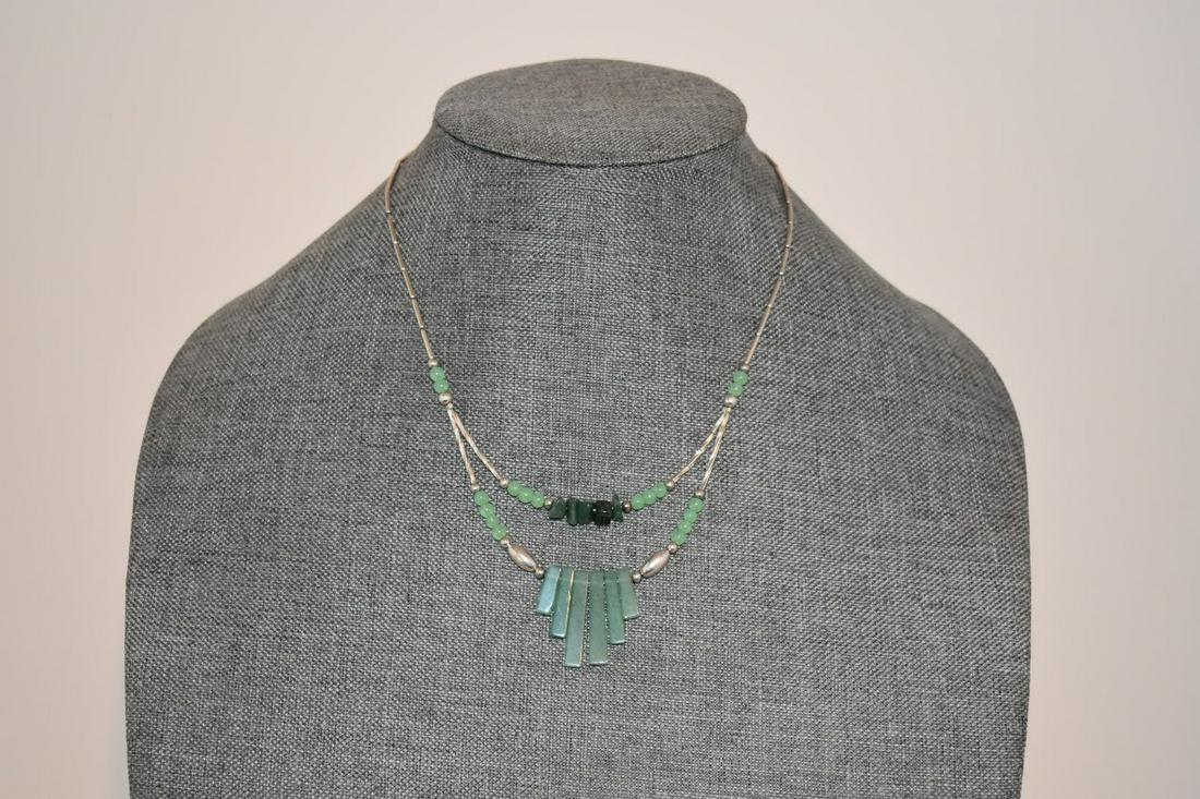 Vintage Jade Beaded Necklace 16" (1 of 4)