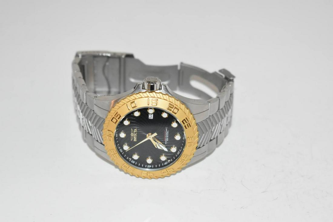 INVICTA Pro Diver Model 12923 - Men's Watch Automatic: INVICTA Pro Diver Model 12923 - Men's Watch Automatic works great!!! Like new Please view all photos as they are part of the description and condition of this Item, Feel free to contact me with questi