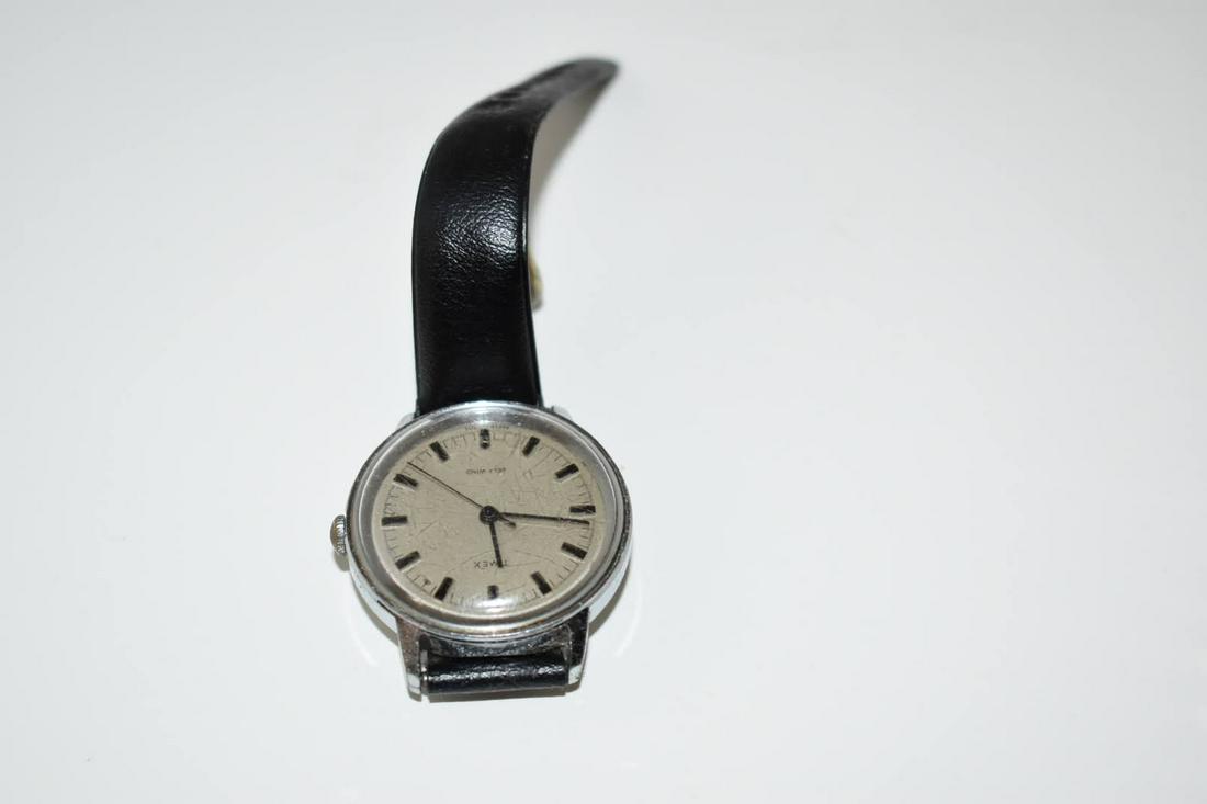 Vintage Mens Timex Self Wind Watch With Band With (1 of 4)