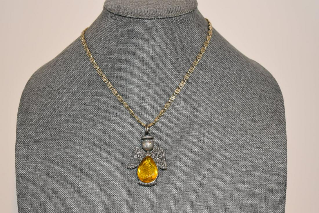 Vintage 70s L Razza Silver Tone Rhinestone Angel Chain Pendant Necklace 16": Vintage 70s L Razza Silver Tone Rhinestone Angel Chain Pendant Necklace 16" Please view all photos as they are part of the description and condition of this Item, Feel free to contact me with question