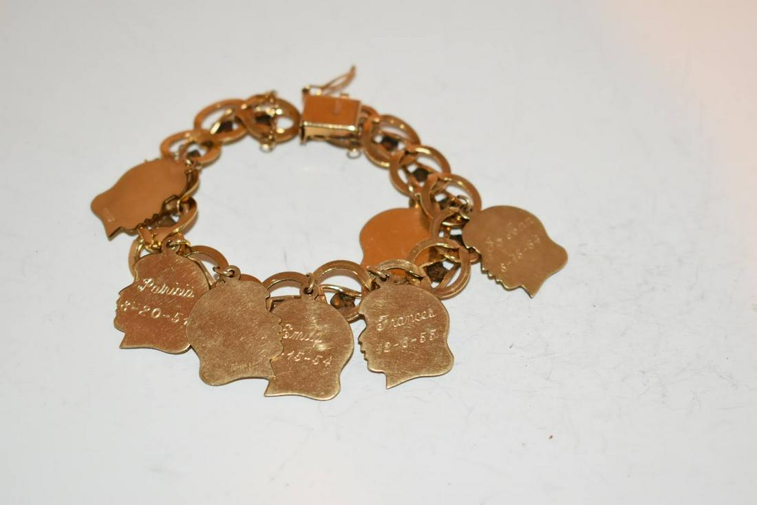Vintage American 1/20 12k GF Double Charm Bracelet: Vintage American 1/20 12k GF Double Charm Bracelet it has the kids name on them. Please view all photos as they are part of the description and condition of this Item, Feel free to contact me with que
