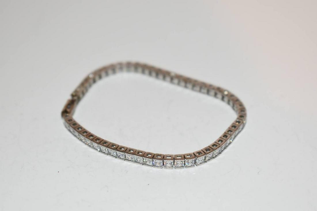 Vintage Rhinestone Sterling Silver Bracelet 2 1/4? (1 of 4)