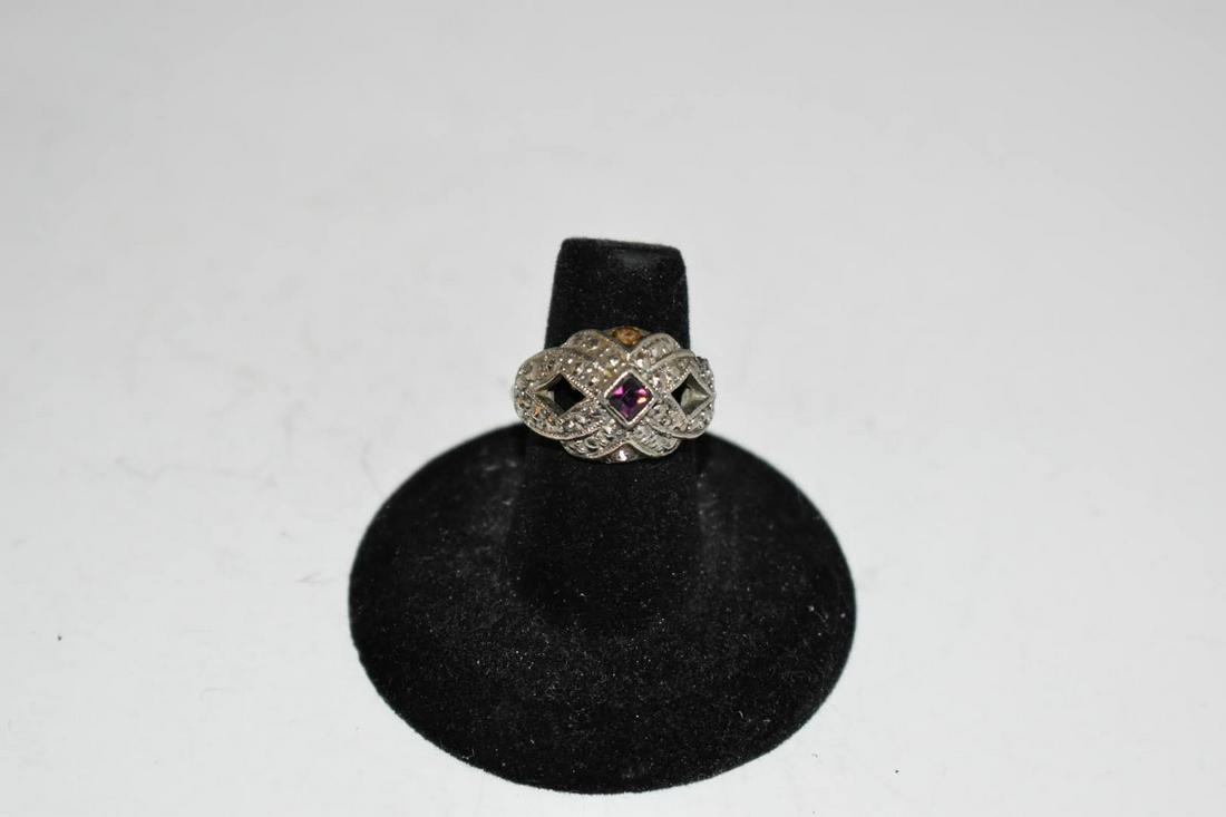 Vintage Sterling Silver Avon Marcasite Ring sz 6.7: Vintage Sterling Silver Avon Marcasite Ring sz 6.7 Please view all photos as they are part of the description and condition of this Item, Feel free to contact me with questions or picture requests! Us