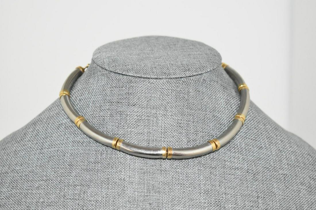 Vintage Silverton & Goldtone choker Necklace 11": Vintage Silverton & Goldtone choker Necklace 11" Please view all photos as they are part of the description and condition of this Item, Feel free to contact me with questions or picture requests! Used