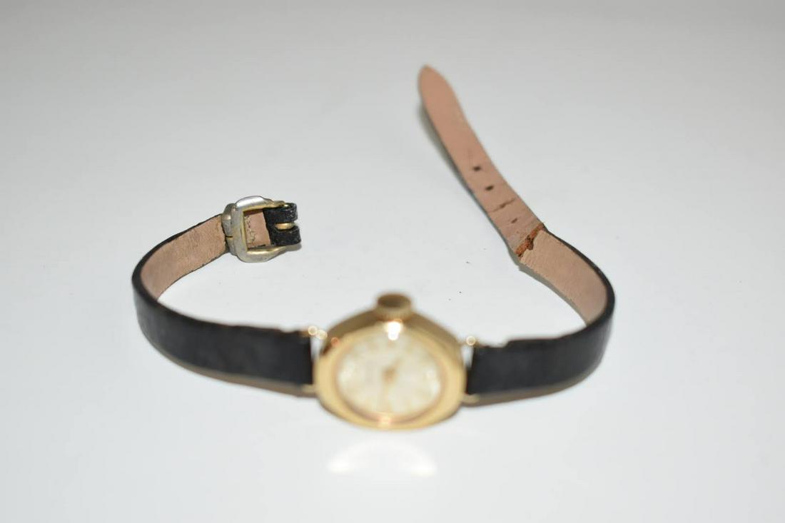 Vintage Timex Ladies gold plated Watch working (1 of 5)