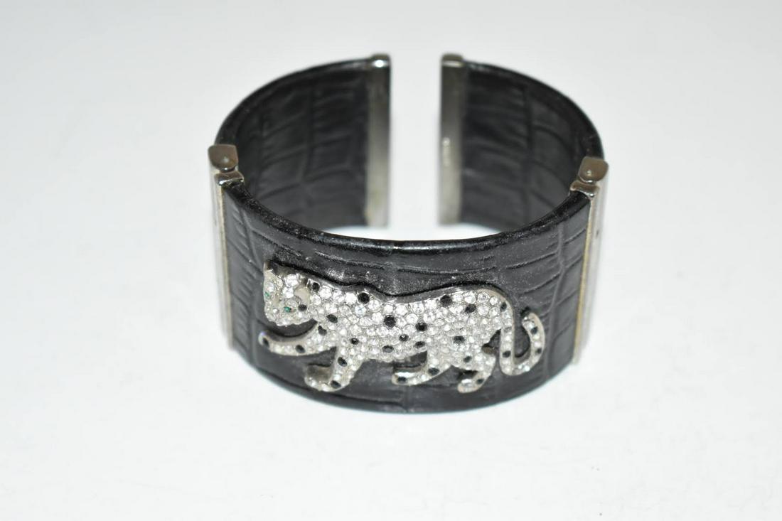 Vintage Black hinged cat rhinestone Bracelet 7 inches (1 of 4)