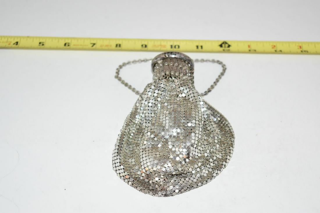 1940 Antique Whiting and Davis Mesh Coin Accordian Purse 5 1/2 in x 4 in (1 of 4)