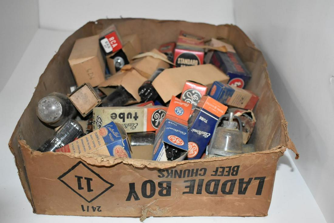 Vintage Lot of Old Vacuum Tubes: Vintage Lot of Old Vacuum Tubes Please view all photos as they are part of the description and condition of this Item, Feel free to contact me with questions or picture requests! Used Item AS IS