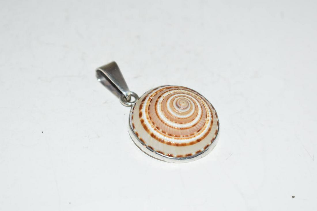 Vintage Charles Albert Fine Sterling Seashell Pendant: Vintage Charles Albert Fine Sterling Seashell Pendant Please view all photos as they are part of the description and condition of this Item, Feel free to contact me with questions or picture requests!
