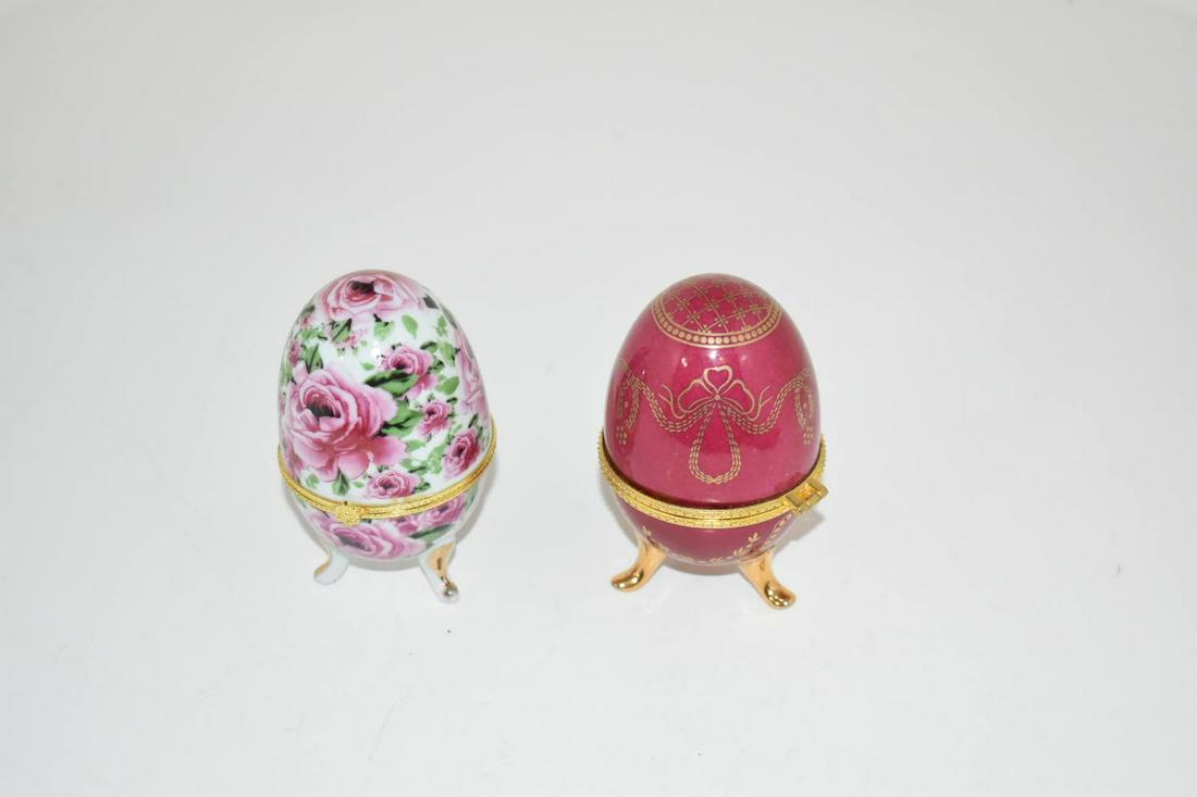 Two Vintage Enamel Eggs (1 of 4)