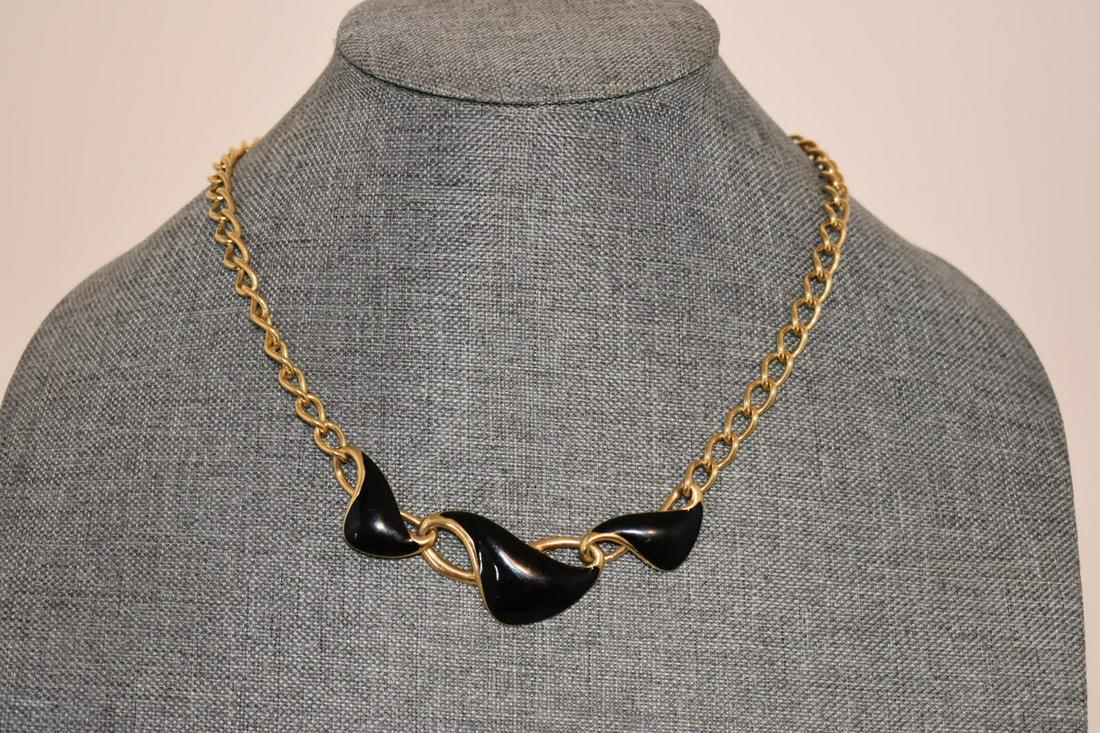 Vintage Monet Goldtone Enamel Necklace 20"": Vintage Monet Goldtone Enamel Necklace 20"" Please view all photos as they are part of the description and condition of this Item, Feel free to contact me with questions or picture requests! Used Item
