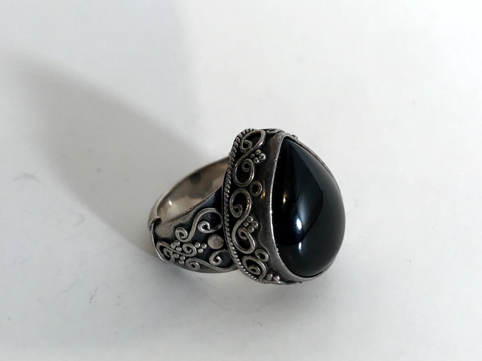 Vintage Sterling Silver Onyx  Ring 7.8 (1 of 4)