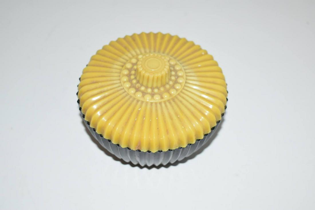 Vintage Mini Candy Dish 3 3/4" (1 of 4)