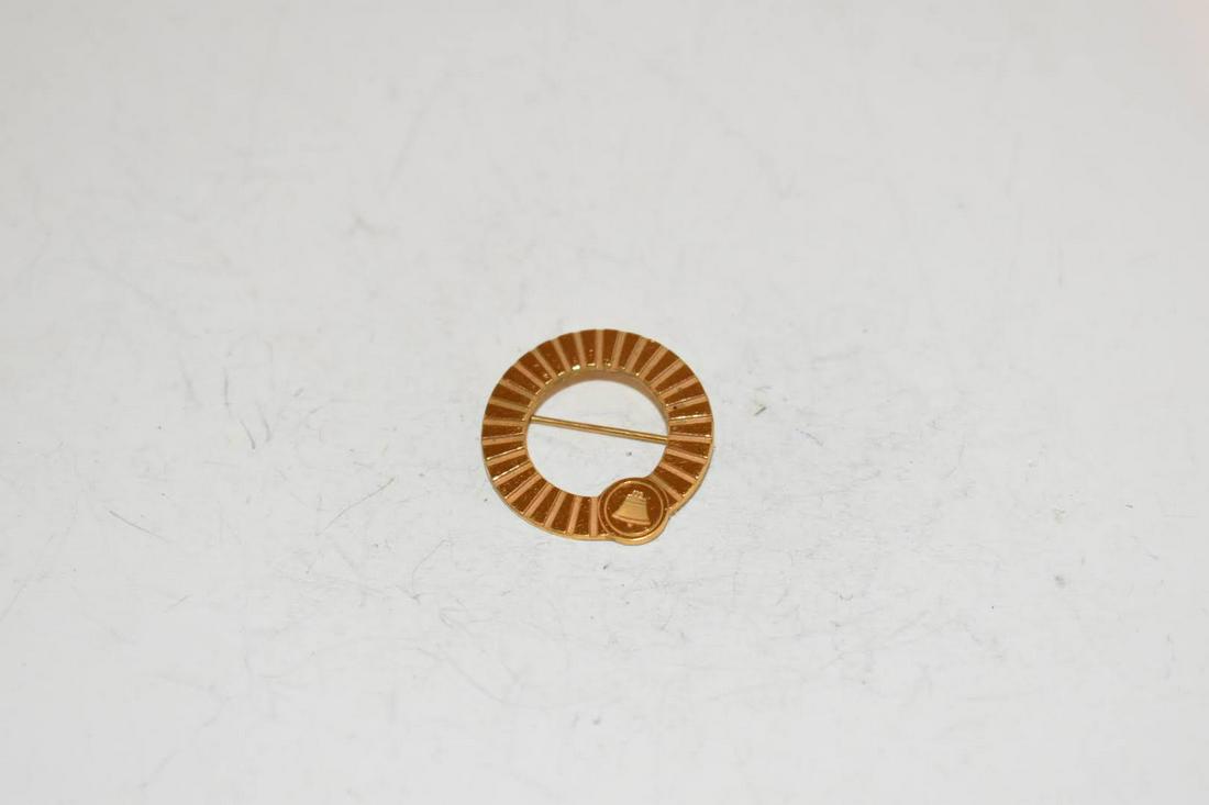 Vintage LGB Telephone 1/10 10k gold tone Brooch: Vintage LGB Telephone 1/10 10k gold tone Brooch Please view all photos as they are part of the description and condition of this Item, Feel free to contact me with questions or picture requests! Used 