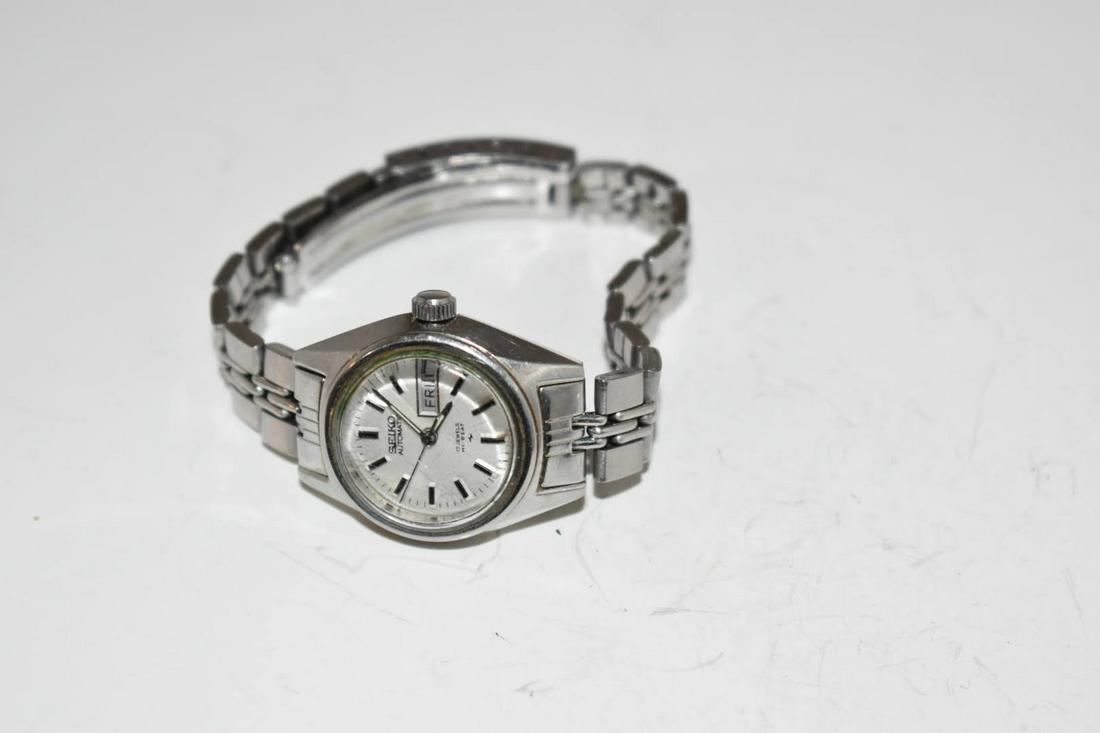 Ladies Classic SEIKO Automatic Watch (1 of 4)