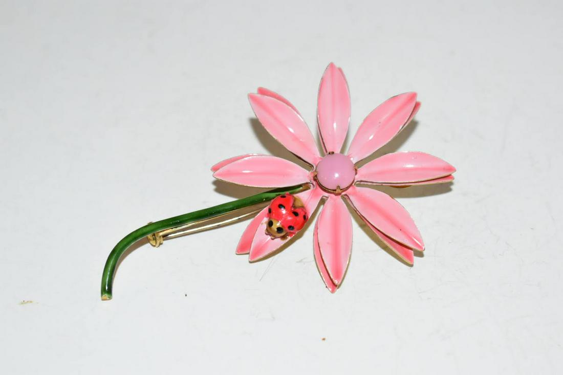 Vintage Original By Robert Pink Flower and Ladybug: Vintage Original By Robert Pink Flower and Ladybug Enamel Brooch Pin Please view all photos as they are part of the description and condition of this Item, Feel free to contact me with questions or pi