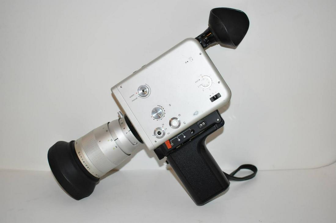 Braun Nizo S800 Film Camera Schneider Kreuznach 1,8/7-80 Works Good but handle does not stay closed (1 of 4)