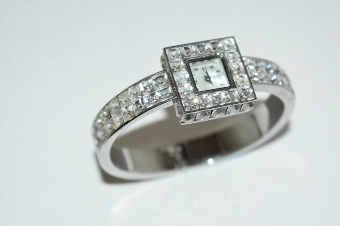 Vintage Rhinestone Working Watch (1 of 3)
