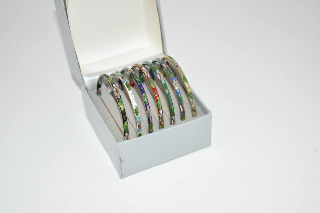 Vintage Lot of 7 CloisonnÃ© Bangles Enamel bracelets: Vintage Lot of 7 CloisonnÃ© Bangles Enamel bracelets Please view all photos as they are part of the description and condition of this Item, Feel free to contact me with questions or picture requests