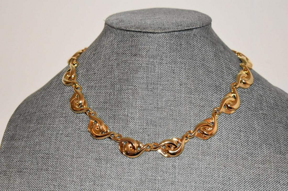 Vintage Bijoux Givenchy Gold tone necklace 16 in New With Tag: Vintage Bijoux Givenchy Gold tone necklace 16 in New With Tag Please view all photos as they are part of the description and condition of this Item, Feel free to contact me with questions or picture r