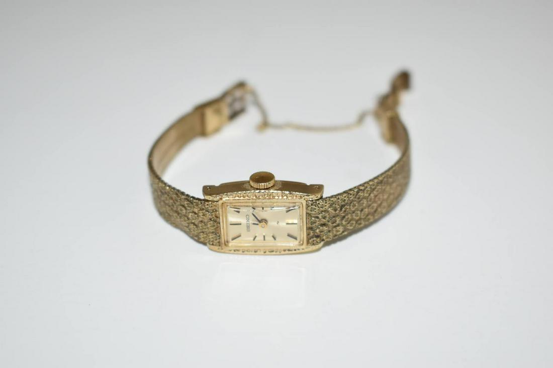 Vintage seiko goldplate watch ladies working: Vintage seiko goldplate watch ladies working Please view all photos as they are part of the description and condition of this Item, Feel free to contact me with questions or picture requests! Used Ite