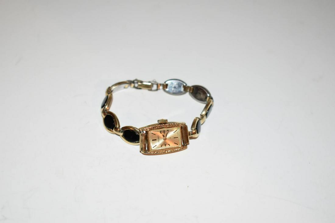 Ladies Seiko Manual Wind 14K Gold Filled Working Watch: Ladies Seiko Manual Wind 14K Gold Filled Working Watch Please view all photos as they are part of the description and condition of this Item, Feel free to contact me with questions or picture requests