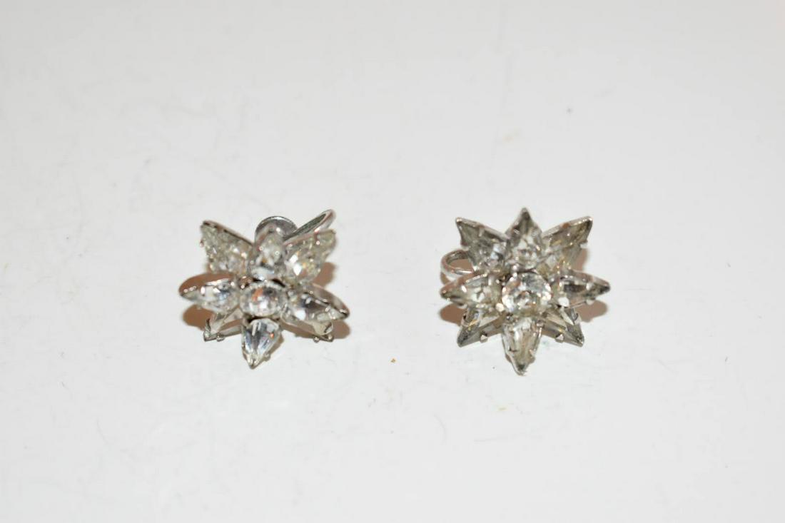 Vintage rhinestone snow flake Earrings (1 of 3)